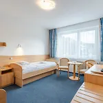 Hotel Complex Curie