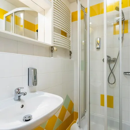 Hotel Complex Curie 3*