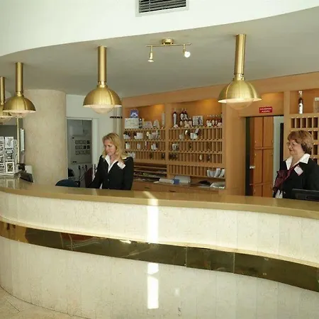Hotel Complex Curie