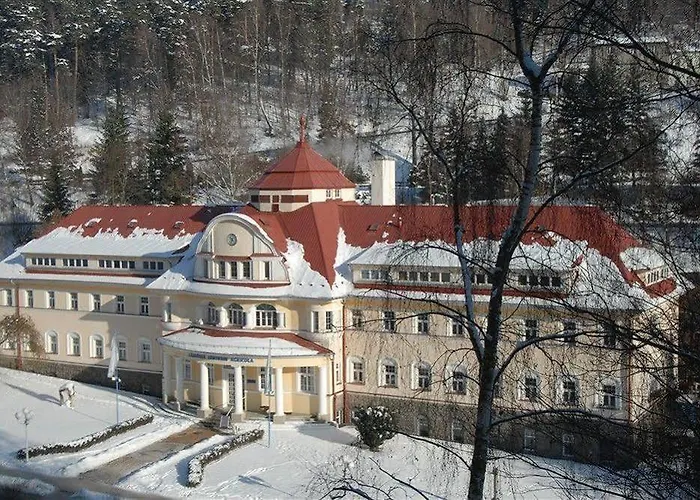 Complex Curie Hotell